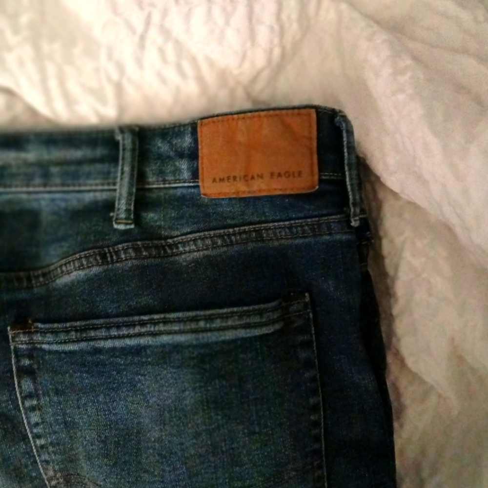 American Eagle Outfitters 40w x 32L dark blue